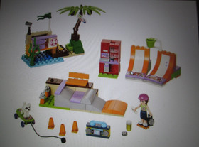 Lego Friends Heartlake Skate Park 41099 - 100% Complete Parts w/Manual - No Box