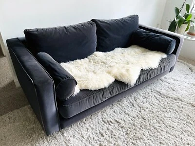 sofa Sven 72" Tufted Velvet Loveseat - Image 1 of 4