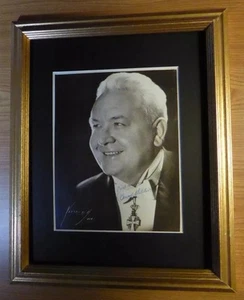 LAURITZ MELCHIOR LEGENDARY TENOR  AUTOGRAPH SIGNED 8x10 MATTED w/COA - Bild 1 von 5