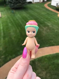 Authentic Sonny Angel - Sweets Series - Cupcake *minor defect* - Picture 1 of 7