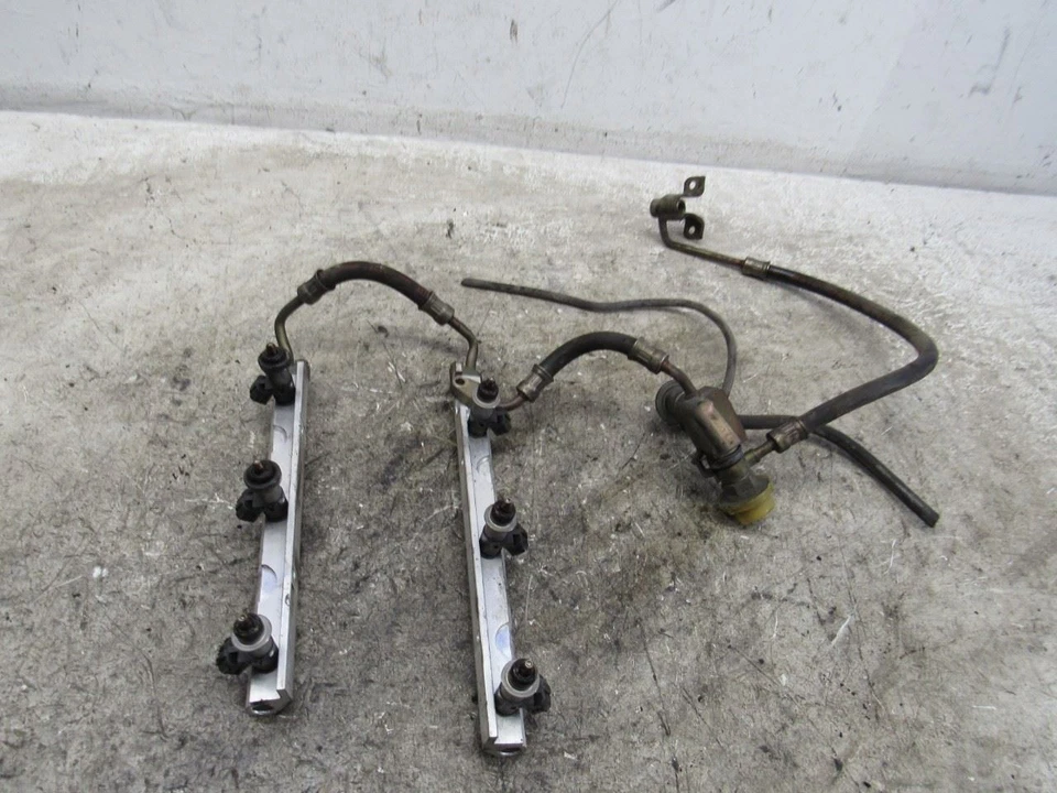 2002 2003 2004 Honda Odyssey fuel gas injector set injector rail line ramp OEM - Imagem 1 de 4