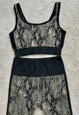 FABLETICS KAMILA Conjunto Sin Costuras Talla XS Sujetador y Leggings Verde/Negro Estampado Animal  Foto 1 de 4