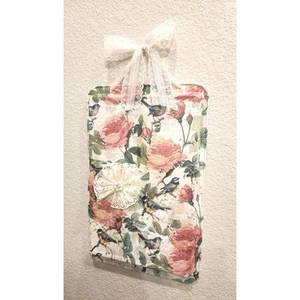 Floral Magnetic Board with Lace Flower Magnet, Decorative Memo Board and magnet - Picture 1 of 10