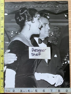 Libro de fotografía de escena de fiesta de Elizabeth Taylor y Mike Todd - Imagen 1 de 1