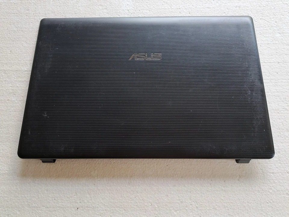 Asus F75A Displaydeckel - Bild 1 von 3