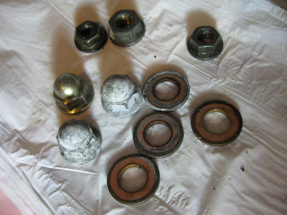 engine cylinder head bolt nut washer  2900 miles 1997 Suzuki Savage ls650 - Image 1 of 1