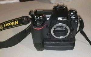 Nikon D300S DSLR Camera Body MB D10 PARTS ONLY - Used - Picture 1 of 7