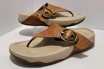 Sandalias de gamuza FitFlop Buff para mujer tanga hebilla lateral grande WobbleBoard US9/EU41 Foto 1 de 4