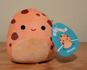 Peluche Squishmallows Neeona - Foto 1 di 4