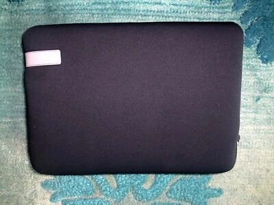 Case Logic Laptop Sleeve Dark Blue 15.5" laptop Memory Foam Asymmetrical Zipper - Image 1 of 3