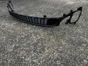 KIA CARENS 2014 MK3 FRONT LOWER BUMPER GRILL RADIATOR PANEL 86561-A4000 /2013-16 - Picture 1 of 9