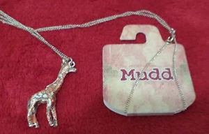 Colgante jirafa tono oro barro nuevo con etiquetas - Imagen 1 de 7