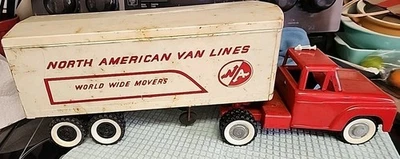 STRUCTO NORTH AMERICAN VAN LINE FORD Vintage TRUCK IN PRESSED STEEL 1960' s - Image 1 of 4