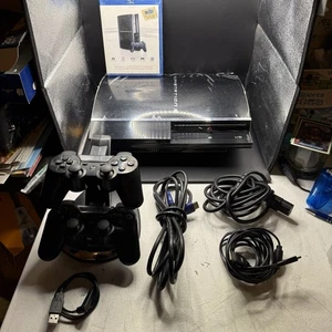 Sony PS3 PlayStation 3 CECHA01 60 GB console retrocompatibile ottime condizioni - Foto 1 di 24