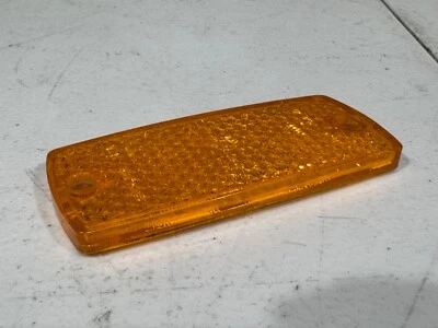 LENTE REFLECTOR FRONTAL BMW E30 318i 325E 84-85 PARTE# 63141369166 Foto 1 de 4