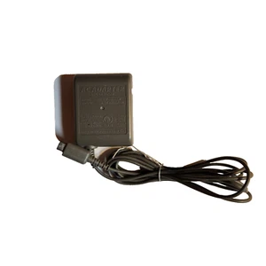 Original Nintendo DS Lite Netzteil Model No. USG-002 Strom Ladekabel Stecker - Bild 1 von 3