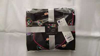 GU and Sanrio. Hello Kitty's homewear. Set up a short-sleeved shirt and shorts. - Image 1 of 2