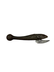 Antique Tin/Can Opener fish/Sardine Shaped Cast Iron Victorian Great Condition. - Picture 1 of 17