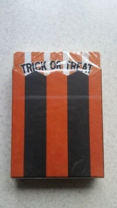 TRICK OR TREAT Artystyczny dowód Kings Wild Project karty do gry na HALLOWEEN - Zdjęcie 1 z 3