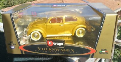 VOLKSWAGEN MAGGIOLINO KAFER BEETLE del 1955 OVALINO Gold Burago 1:18 COD. 3361 - Immagine 1 di 4