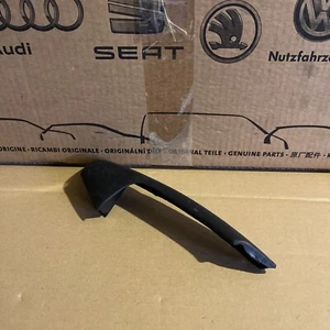 VOLKSWAGEN GOLF MK3 DL 1995 DOOR CARD GRAB HANDLE TRIM (N/S/F) 1H0867197 - Picture 1 of 3