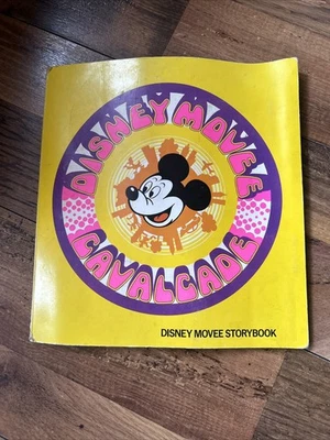 VERY RARE Walt Disney 1973 Spar Movee Cavalcade Lenticular 3D Card Set Complete - Image 1 of 4
