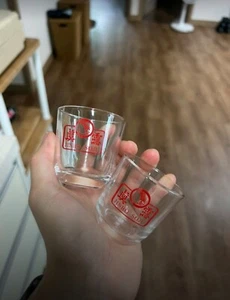 Juego de 2 vasos de chupito de soju coreano estilo retro Jinro Jin Ro (50 ml/1,7 oz) rojo - Imagen 1 de 7