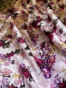 6.5 Metres Pink Maroon Floral 100% Cotton Dress Fabric 60” Wide - Picture 1 of 10