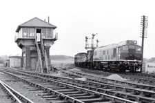 PHOTO British Railways Diesel Locomotive Sulzer Type 2 D5 Stillington 1961