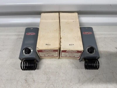 DAYTON Heating-VENTILATING CONTROL 2E728 82Ohms 800V - Image 1 of 4