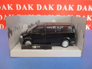 Die cast 1/43 Modellino Furgone Volkswagen T5 Minibus 2010 by Cararama - Imagen 1 de 4