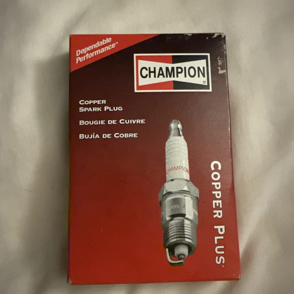 Bujías Champion Copper Plus 14 RJ12YC (CANTIDAD 4) Foto 1 de 3