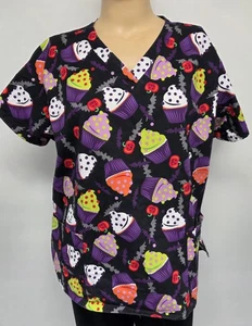 BUTTER SOFT Scrub Top 2X COTTON Blend Bats Cupcakes Halloween - Picture 1 of 3