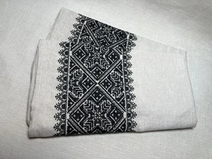 New Set/2 Banana Republic Heirloom Embroidered Standard Shams Linen/Cotton - Picture 1 of 5