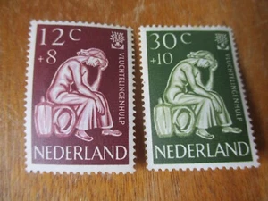 Netherlands 1960 - World Refugee Year - MH Set - SG891 - SG892 - Picture 1 of 3