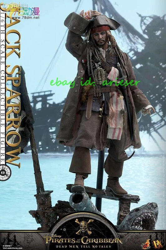 Hot Toys Pirates of the Caribbean: Dead Men Tell No Tales - Jack Sparrow Action Figure