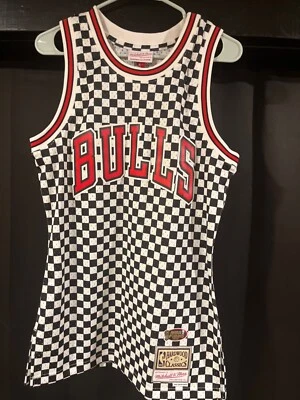 CHICAGO BULLS 1996 FINALS CHECKERED SWINGMAN JERSEY Sz S MITCHELL & NESS JORDAN - Image 1 of 4