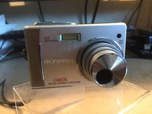 Olympus Camedia D-630 Zoom, 5.0 MP, Battery, Charger, Manual & Case - Picture 1 of 12