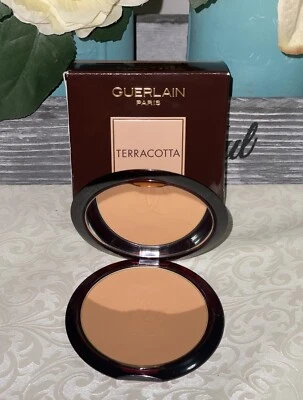 GUERLAIN Terracotta Bronzing Powder Moisturising & Long-Lasting 01 Claire New - Image 1 of 4