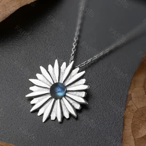 Sterling Silver 925 Round Cut Labradorite Gemstone Pendant Necklace Flower - Imagen 1 de 5