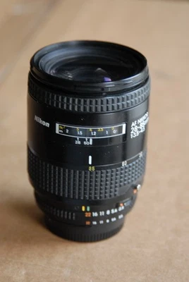 Lente Nikon NIKKOR 28-85 mm f/3,5-4,5 AF (LEER) Foto 1 de 3