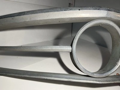 Rejilla delantera genuina marco envolvente alas Mercedes W113 Pagoda 230SL 250SL 280SL Foto 1 de 4