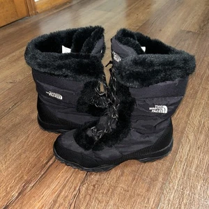 Botas de nieve The North Face para mujer talla 9 agarre de invierno negras impermeables piel sintética - Imagen 1 de 16