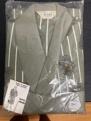 mens vintage bathrobe NEW size M napped cordana paisley print Sears Roebuck USA - Image 1 of 2