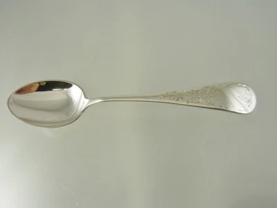 CUCHARA DEMITASSE REINA MARÍA 1940 DE BIRKS Foto 1 de 4