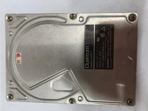3.5" Quantum ProDrive ELS 85s PI08S025, 85MB 50 Pin SCSI - Afbeelding 1 van 4