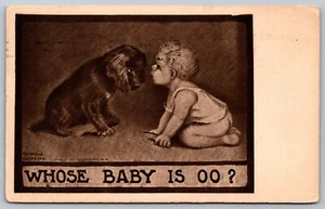 ¿De quién es el bebé OO? Tarjeta postal Baby Looking At Dog Katherine Gassaway A/S 1906 F14 - Imagen 1 de 2