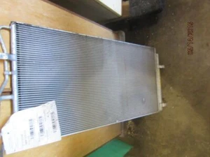 Condensador de CA compatible con 07-12 RONDO 851438 - Imagen 1 de 12