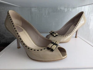 Christian Dior CD Beige Gray Patent Leather Pumps Heels Shoes Peep Toe Sz 38.5 - Picture 1 of 17