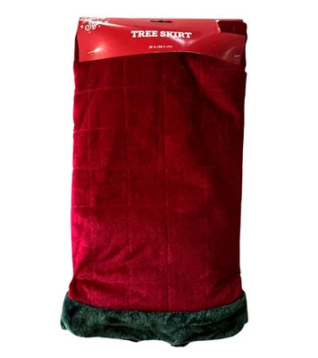 Quilted Christmas Tree Skirt Red & Green Velvet Lined 38" - Image 1 of 4